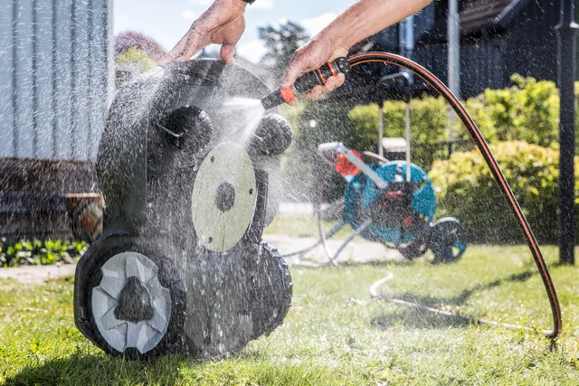 Nettoyage Husqvarna Automower