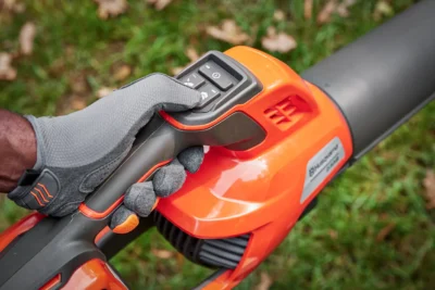 HUSQVARNA 230iB Souffleur de feuilles à batterie